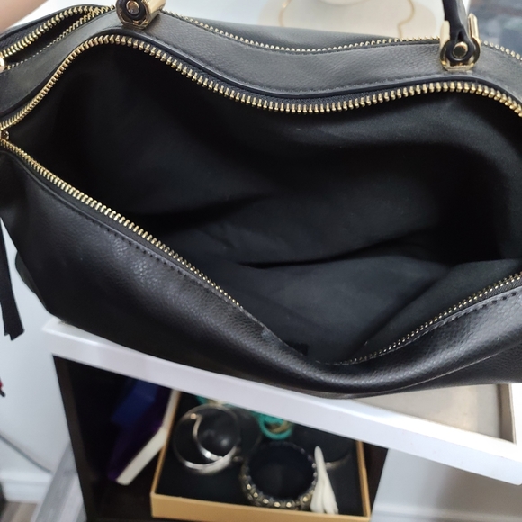 Expressions NYC Black Leather Purse - Picture 4 of 8